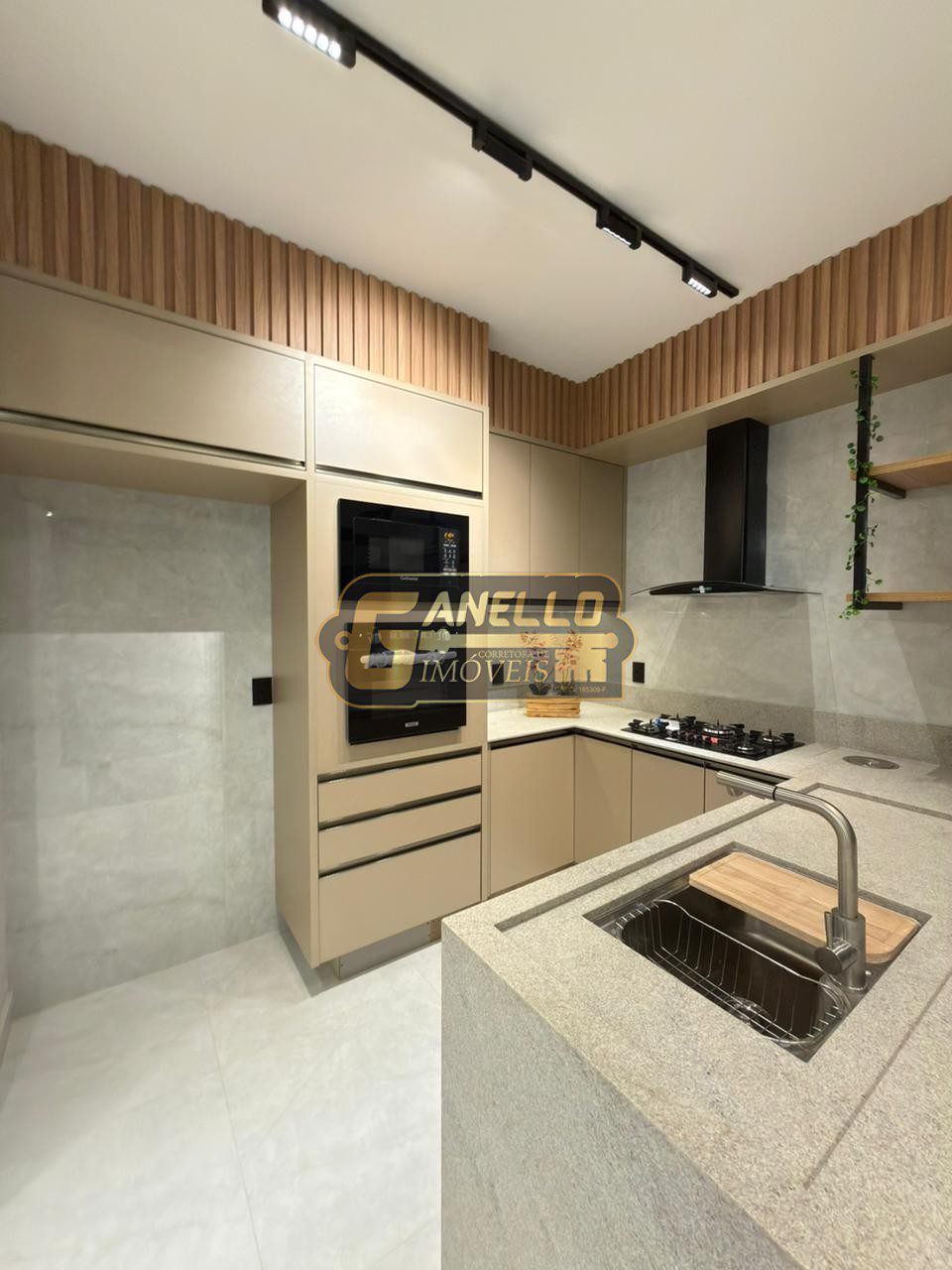 WhatsApp Image 2025-11-04 at 19.37.38 (1)